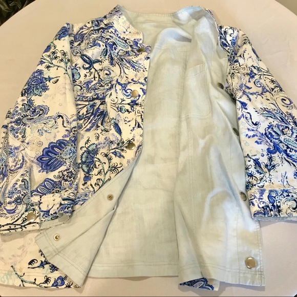 Chico's Jackets & Blazers - Gorgeous Chico’s Reversible Linen Jacket🦋🦋🦋